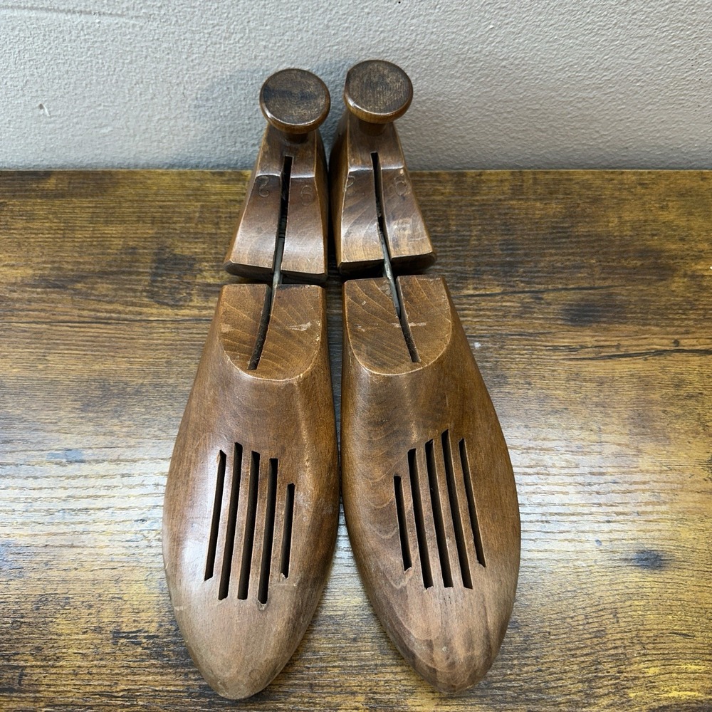 Vtg Madison Square Wooden Shoe Trees Slotted Ventilated Shaper Stretcher Sz 2-6